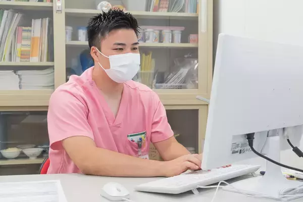 「管理栄養士の仕事とは？職場別、分野別にどう違う？1日の流れ、やりがい、給与を徹底解説」の画像