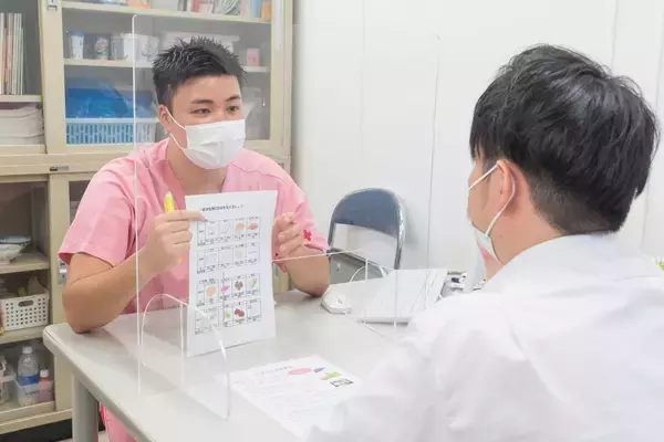 「管理栄養士の仕事とは？職場別、分野別にどう違う？1日の流れ、やりがい、給与を徹底解説」の画像