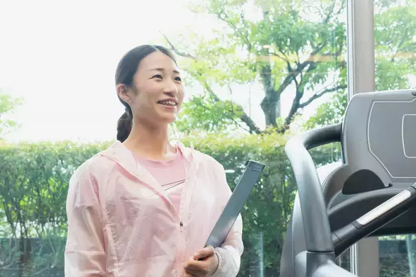 「管理栄養士の仕事とは？職場別、分野別にどう違う？1日の流れ、やりがい、給与を徹底解説」の画像