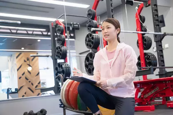 「管理栄養士の仕事とは？職場別、分野別にどう違う？1日の流れ、やりがい、給与を徹底解説」の画像