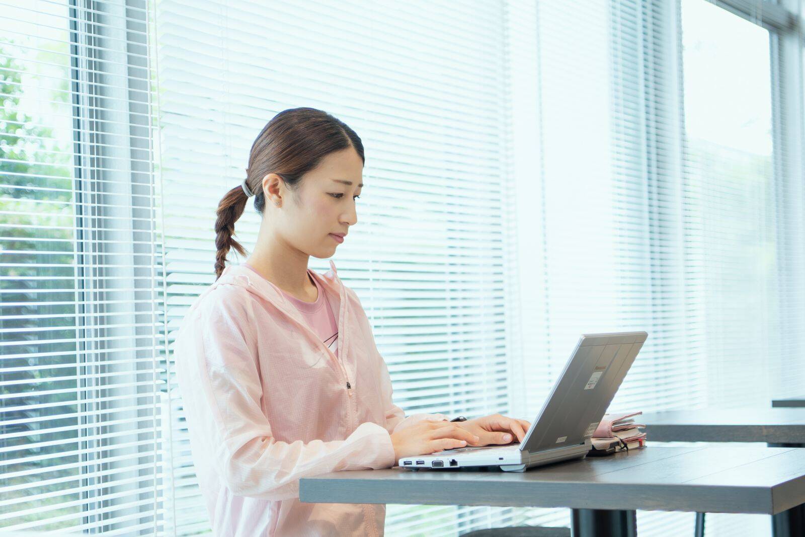 管理栄養士の仕事とは？職場別、分野別にどう違う？1日の流れ、やりがい、給与を徹底解説