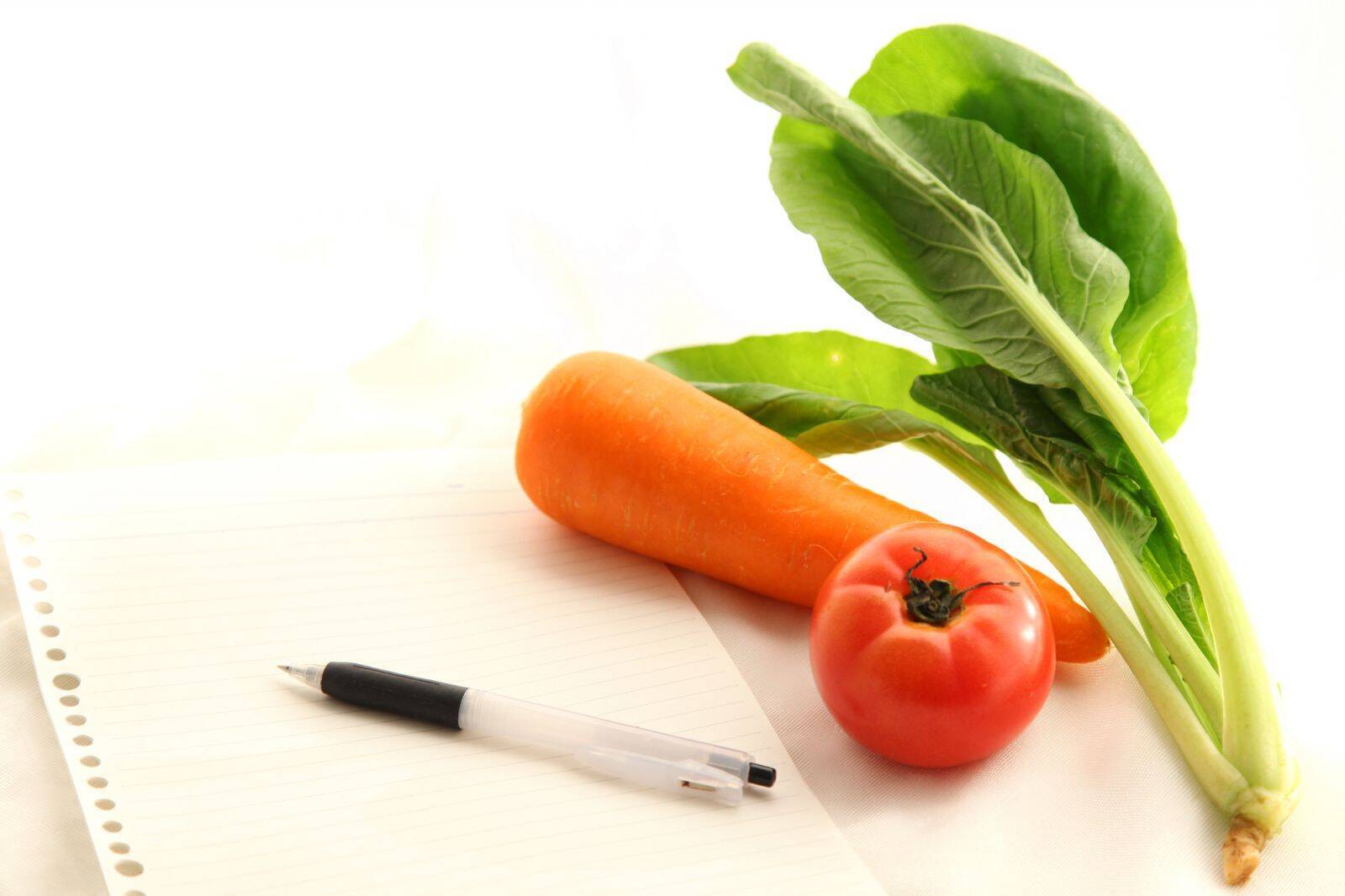 管理栄養士の仕事とは？職場別、分野別にどう違う？1日の流れ、やりがい、給与を徹底解説