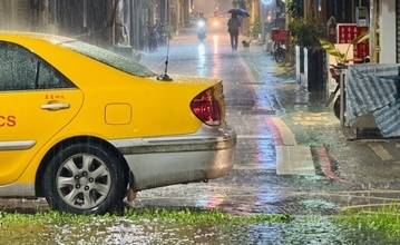 大雨の日、タクシー運転手が「一番怖い」と言ったもの