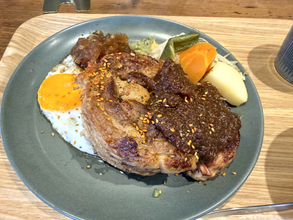 肉塊400グラム！ 門前仲町にオープンした「チャーシューエッグ専門店」でキングサイズを喰らってきた