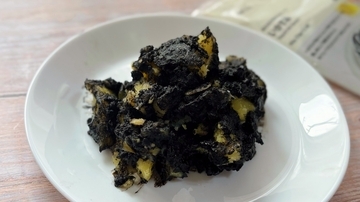 特級呪物…？ 無印良品「あえるだけパスタソース」で作るブラックポテサラが大失敗かと思いきや大優勝だった