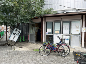 【立ち食いそば放浪記400】日本一安いかけそば！ 2026年9月現在も1杯170円の『三吉うどん』に値上げについて聞いてみた