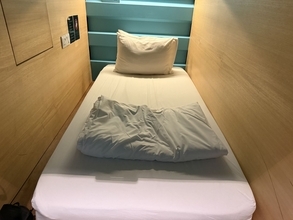 マレーシアで1泊5500円のカプセルホテル！ クアラルンプール国際空港直結「CapsuleTransit」に泊まってみた