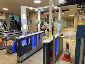【検証】改札が顔パス？ タッチすら不要の「ウォークスルー型顔認証改札」を使ってみたら、全然顔パスで通れなかった話