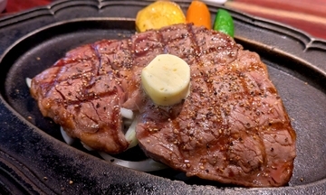 かなり軽い気持ちで昼メシにステーキ専門の「叙々苑」に行ったら、案の定、価格に震えたでござる……