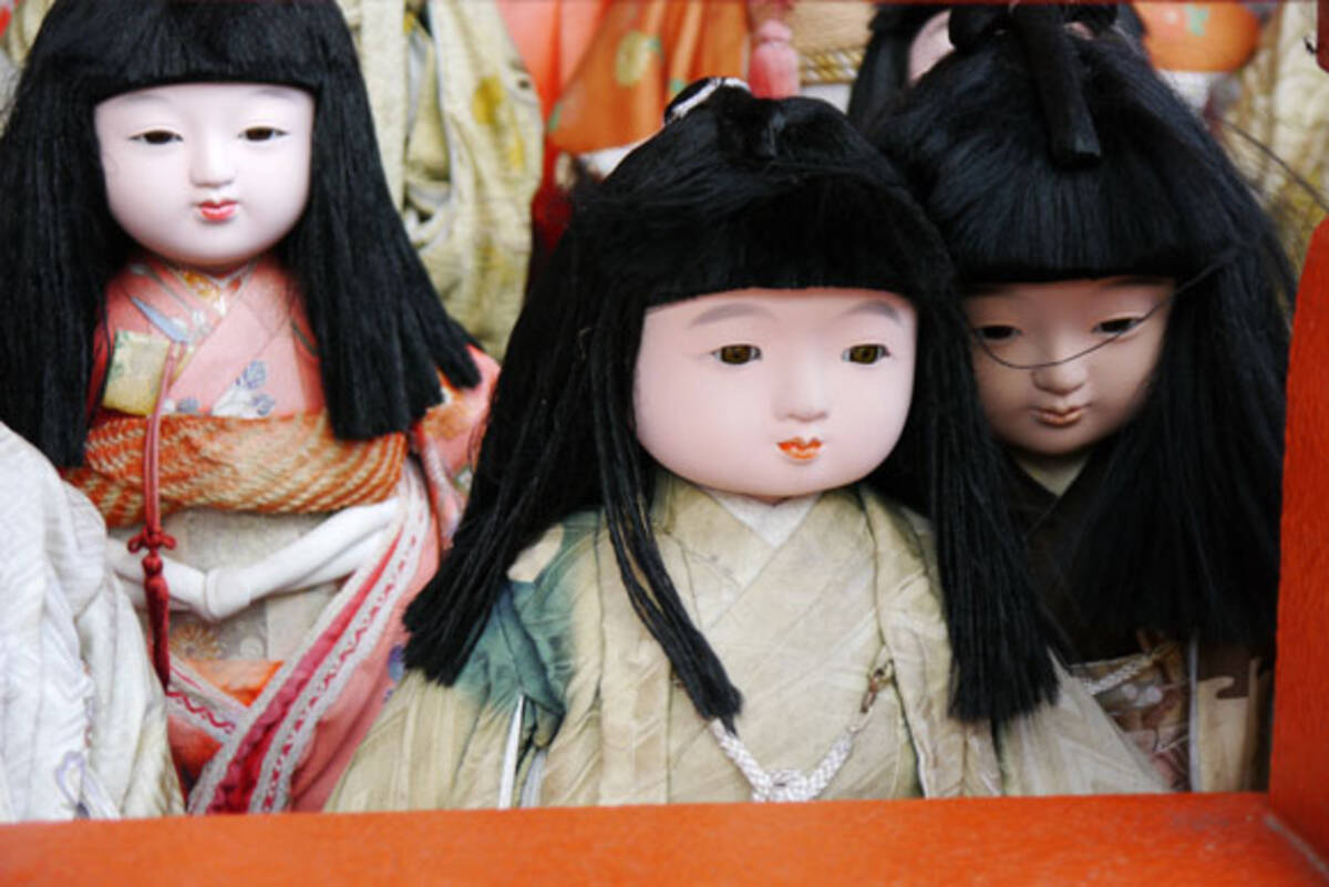ロマンホラー 髪の毛が伸びる人形がいる淡嶋神社に行く 人形たちの最後の居場所 12年10月30日 エキサイトニュース