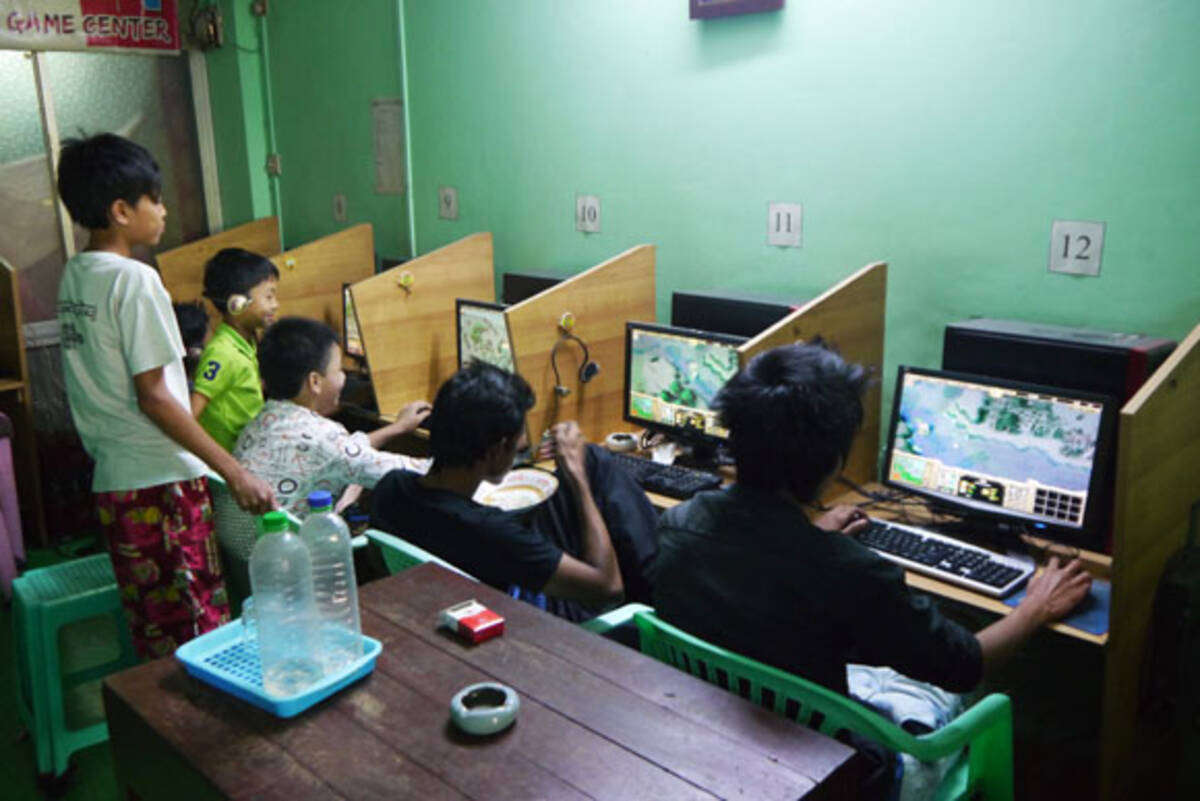 ミャンマーのネットカフェに行ってみた ほぼ100パーセントがオンラインゲーム用 13年5月12日 エキサイトニュース