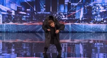 衝撃動画 70歳の日本人女性が伊オーディション番組で披露した 美しすぎるポールダンス に世界が驚愕 16年4月11日 エキサイトニュース