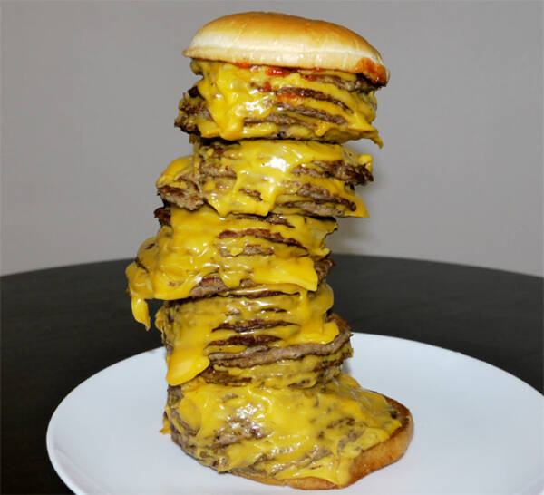 ロッテリア タワーチーズバーガー 30段がスゴイ 10年6月4日 エキサイトニュース