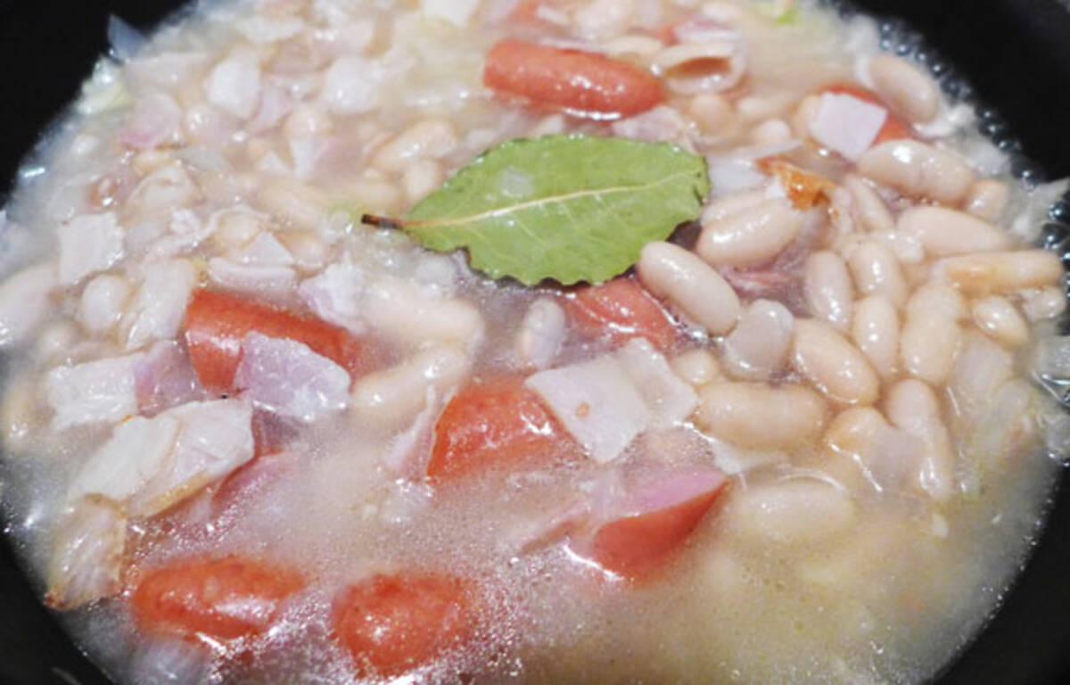 分でブラジル国民食 フェジョアーダ ができるらしいので作ってみた ドラマ 孤独のグルメ でもゴローさんが食べてた煮込料理 14年6月18日 エキサイトニュース