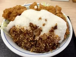 日本のイカ丼が残酷すぎ 海外で炎上 イカの頭ひらき醤油かけるとウネウネ 15年3月23日 エキサイトニュース