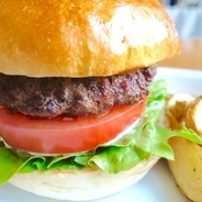 マック始まった 新バーガー無料試食キャンペーンキターーーー でも条件が鬼ヤヴァイ 15年10月16日 エキサイトニュース