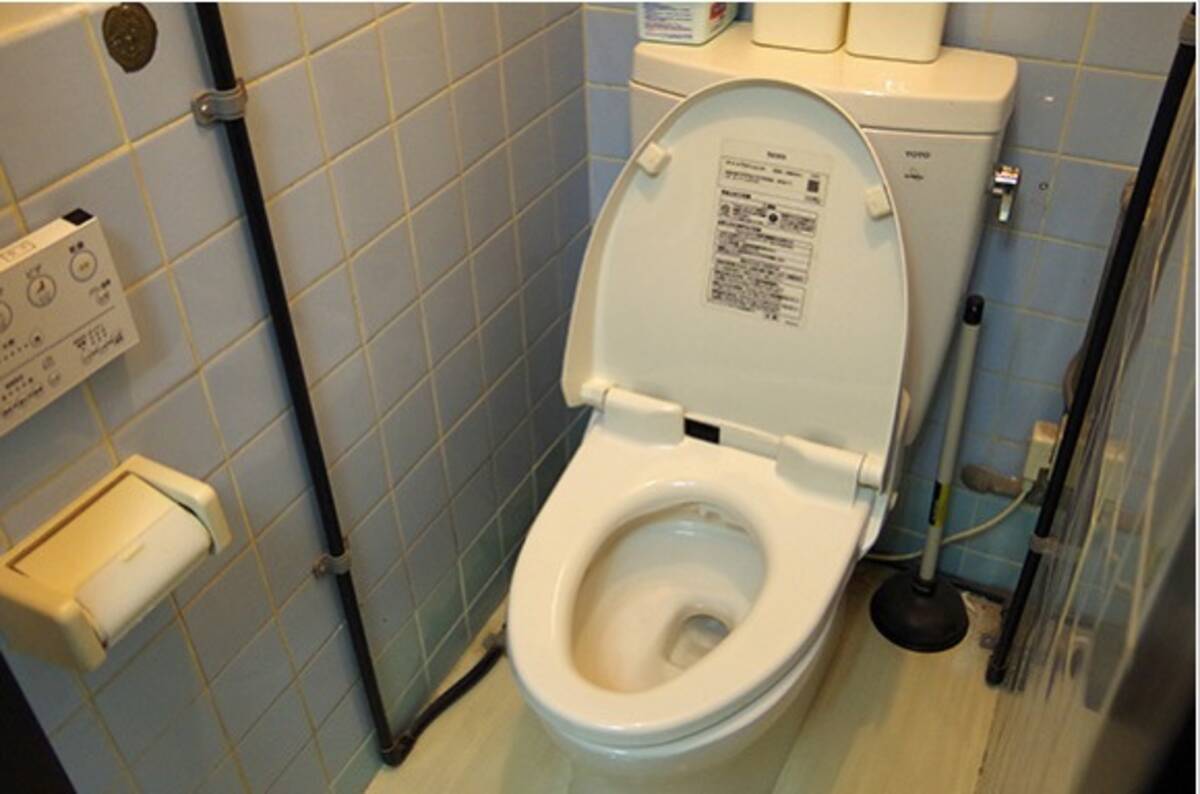 衝撃結果 みんなのトイレ事情 が発表 ウンコをするときは裸 61 の人がシャワー中にオシッコ など 15年11月日 エキサイトニュース