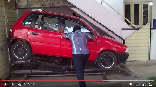 まさに天才 自宅のわずかなスペースにdiyで駐車場を作った男がマジすごい 16年8月5日 エキサイトニュース