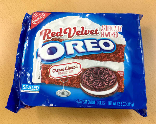 アメリカの一部でしか売っていない 赤いオレオ Red Velvet Oreo を食べてみた 16年10月11日 エキサイトニュース