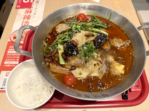 世界400店舗の麻辣湯チェーン『毎味毎客』が日本初上陸！ ヨドバシ池袋で本場の味を体験してみた