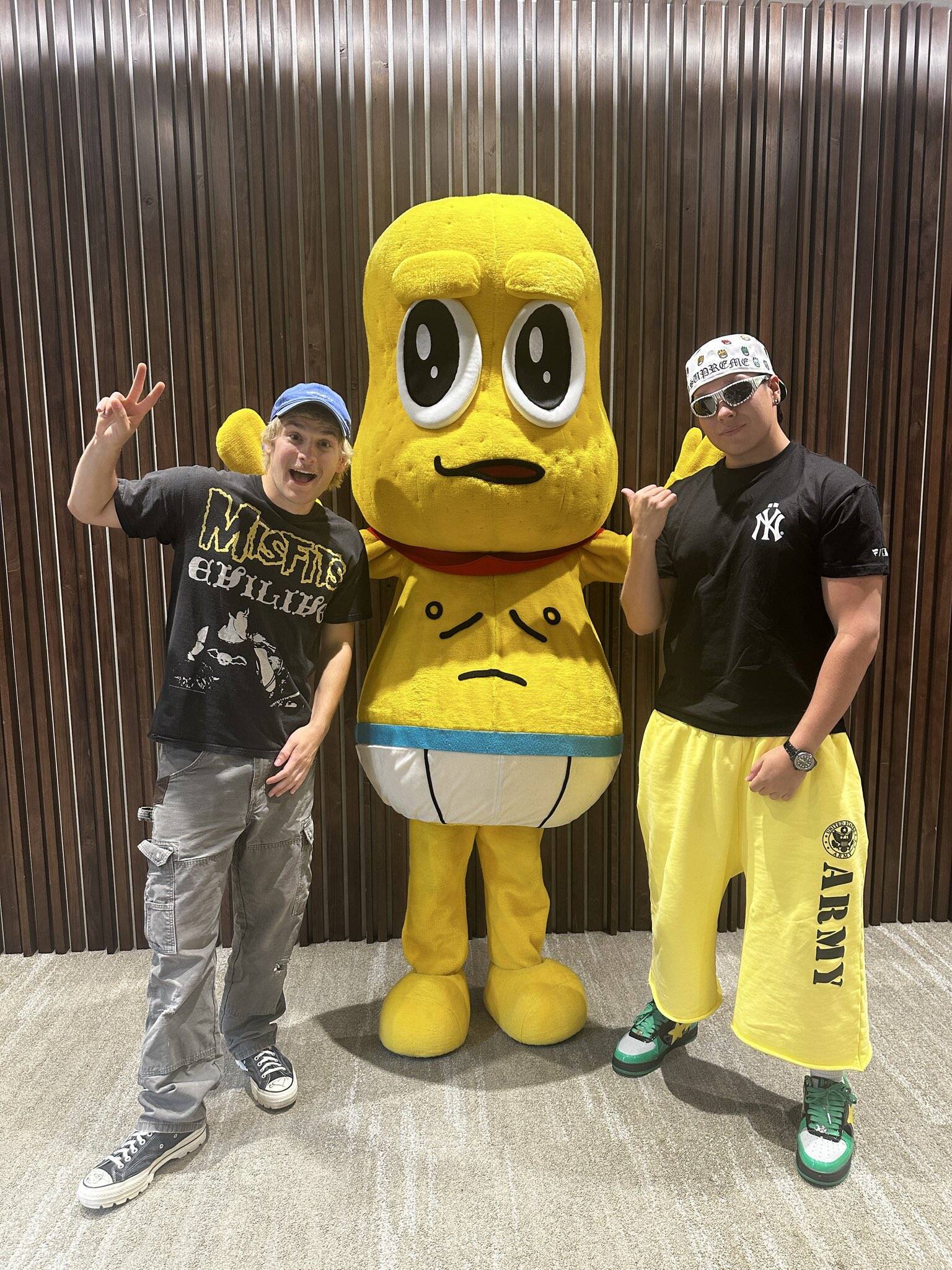 フジロックを熱狂の渦に──Joey Valence & Braeが語る、ビースティ・ボーイズに連なるパンク×ヒップホップと「何でもあり」のDIY精神