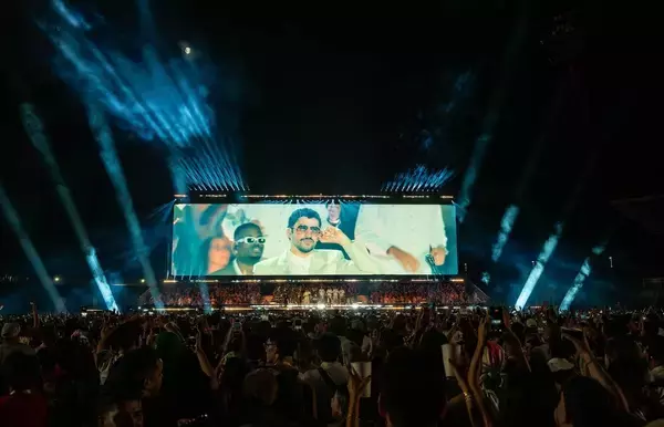 「バッド・バニー「記録的公演」現地レポート　豪シドニーで約9万人動員、次はいよいよ日本上陸」の画像