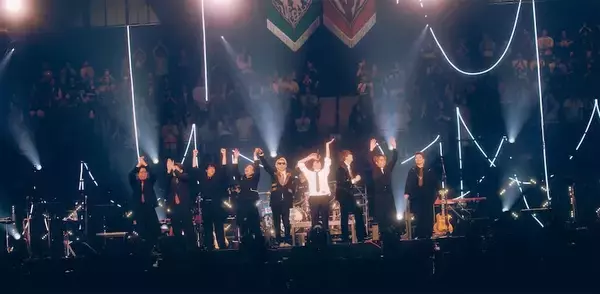 go!go!vanillasが「バニラズ9」で描いた壮大なライブ表現、「僕らの未来に賭けてみよう」