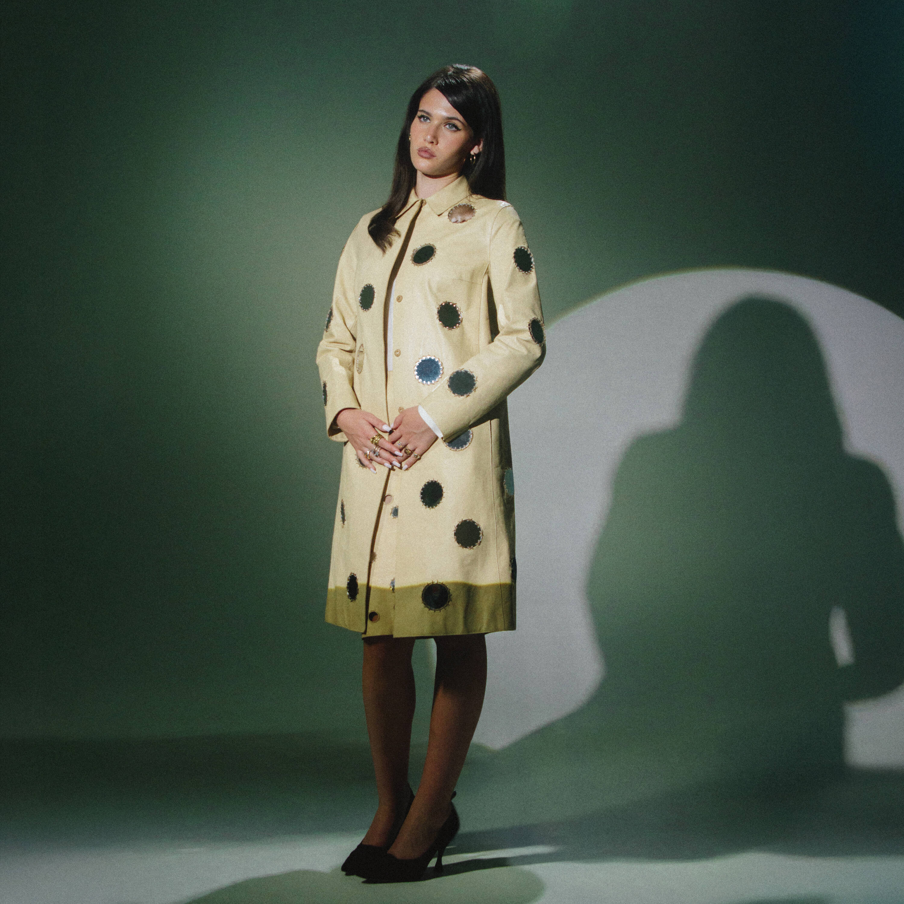 シエナ・スパイロとは何者か？　「アデル以来」と評される大型新人、タイムレスでスモーキーな歌声を今こそ知る