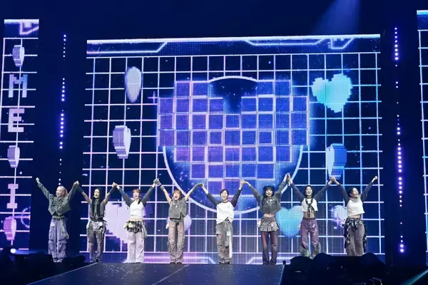 「ME:I、2025年ラスト単独公演で2万人のファンが熱狂「皆さんの希望の光になれるように」」の画像