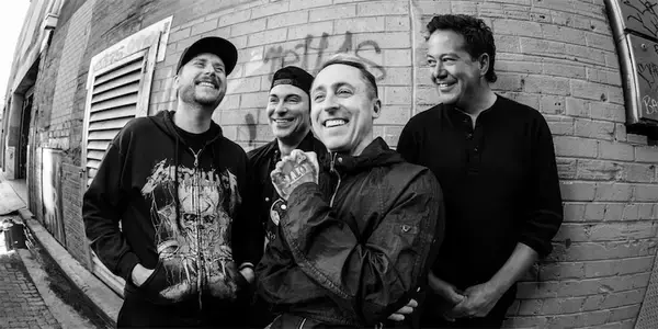 Yellowcardが語る、トラヴィス・バーカーと共にパンクバンドが掴んだ新たな黄金期