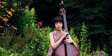 石川紅奈が語る「ジャケ買い」で育んだ想像力　70年代のスピリットを、レトロに頼らず自分の音楽へ