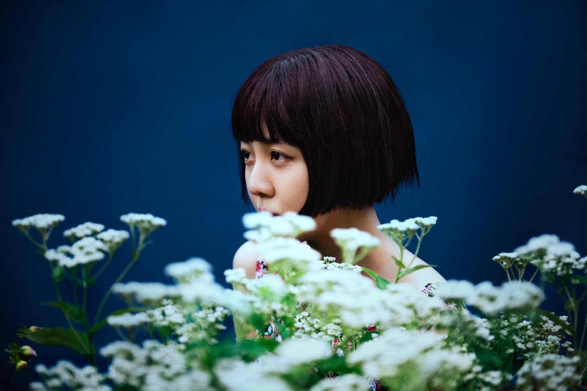 石川紅奈が語る「ジャケ買い」で育んだ想像力　70年代のスピリットを、レトロに頼らず自分の音楽へ