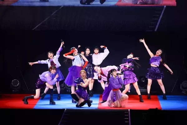 「アンジュルム、武道館で見せたメンバー10人による1年の集大成」の画像