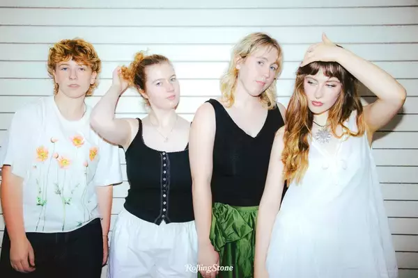 「Florence Roadが語る「青春マンガみたいな結成秘話」4人の幼馴染がオルタナ最注目バンドになるまで」の画像