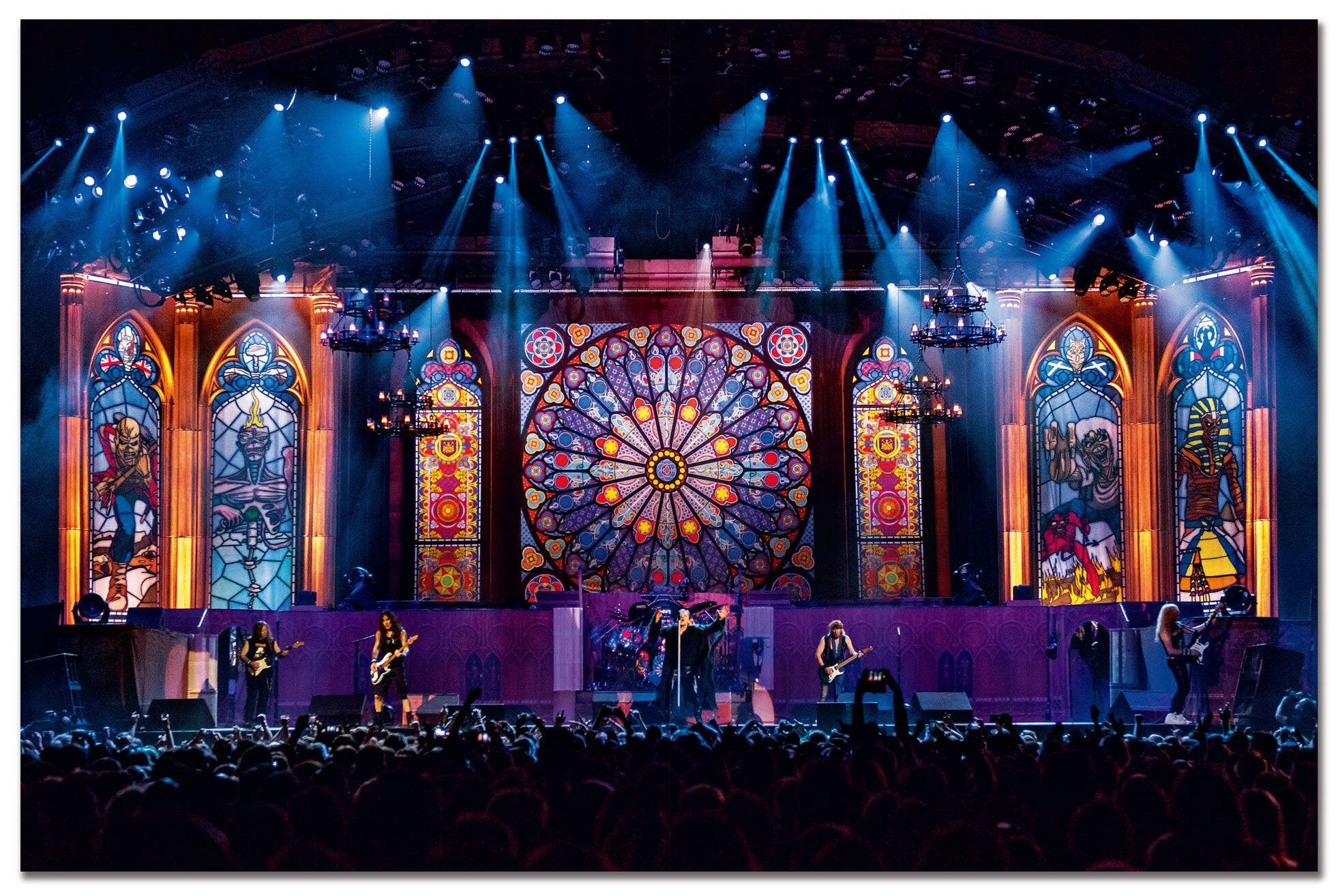 アイアン・メイデン結成50周年、ヘヴィメタル栄光の軌跡が一冊に「これこそが歴史そのものだ」