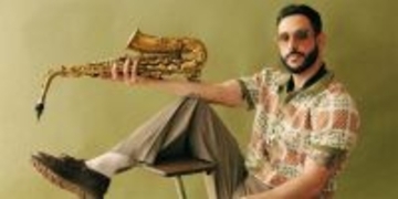 サム・グリーンフィールドが語る、J-フュージョンに共感する理由「カシオペアと高中正義は僕にとって特別」