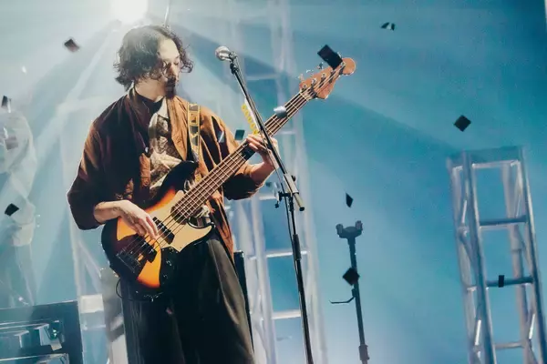 「ヤングスキニー、初の武道館で刻んだ誓い──「音楽だけには嘘をつかない」」の画像