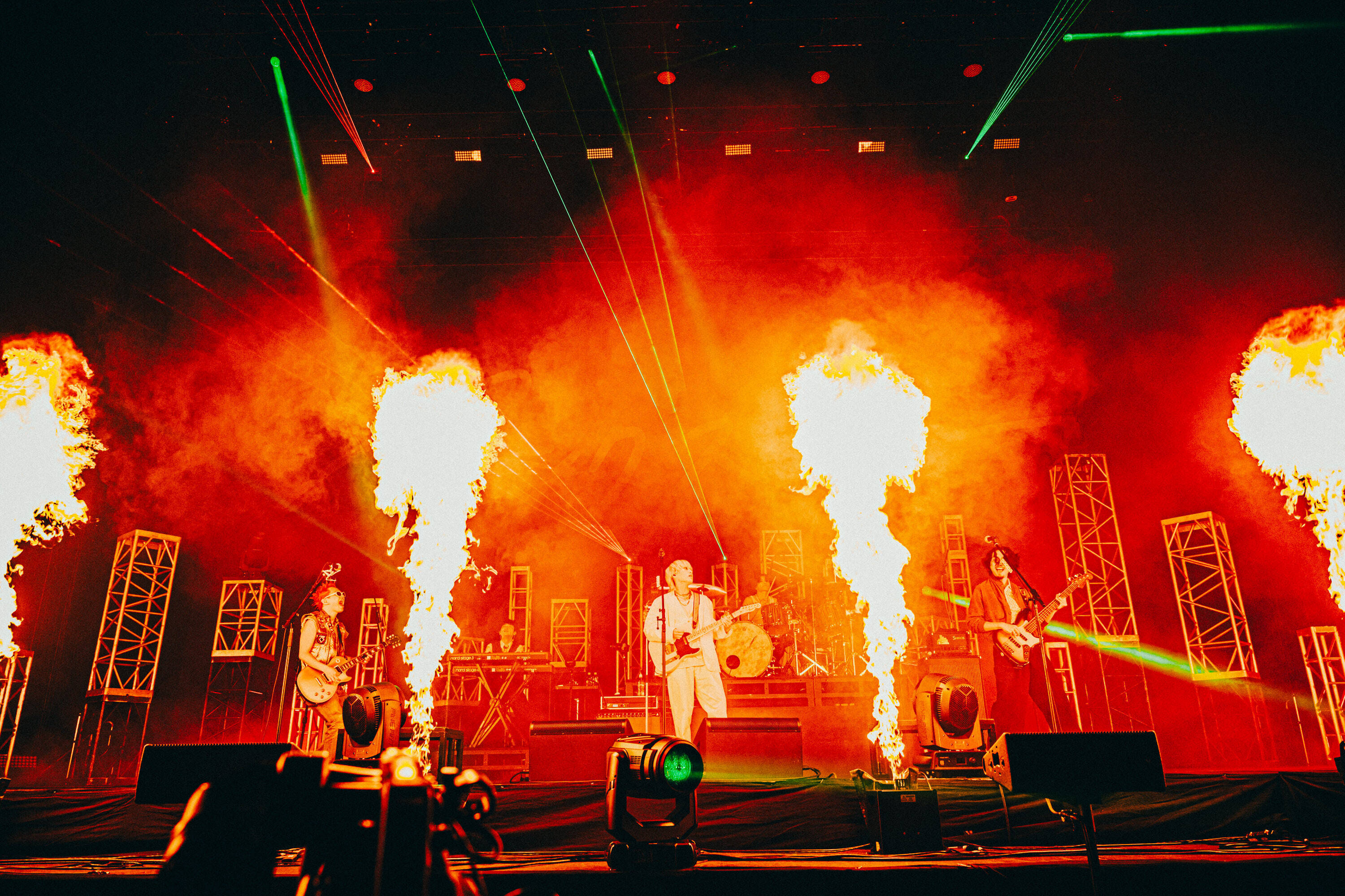 ヤングスキニー、初の武道館で刻んだ誓い──「音楽だけには嘘をつかない」