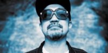 DJ YASが新曲リリース決定、ジャケットは実の息子LIGHTO手がける