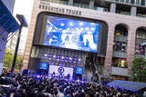 「ORANGE RANGEが“BLUEGE RANGE”に変身、新宿歌舞伎町でゲリラライブ──約3000人が熱狂」の画像2