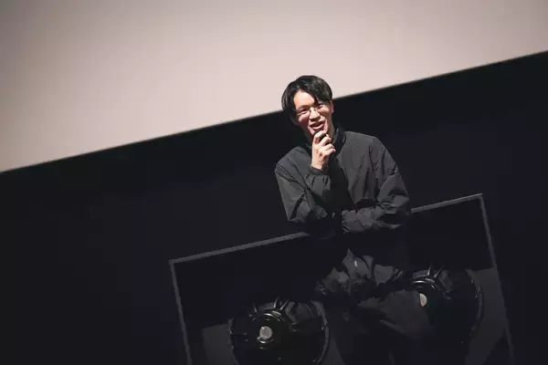 「『劇場版 kurayamisaka』見どころレポート　バンドの地元・大井町の轟音シアターで圧倒的ライブを追体験」の画像