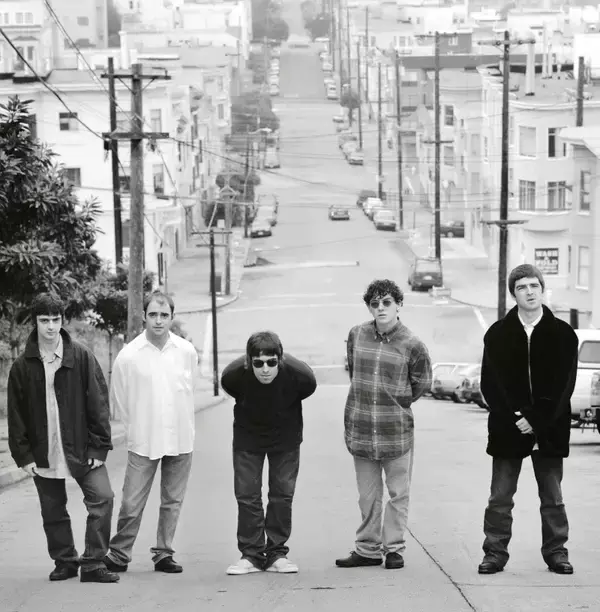 「オアシス秘蔵写真ギャラリー　無名の存在から世界的成功をつかむまでの過程」の画像