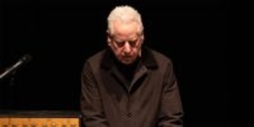 NYミニマルの巨星アーノルド・ドレイブラット、8年ぶりの来日公演まもなく　ジム・オルーク＆石橋英子もアンサンブルに参加