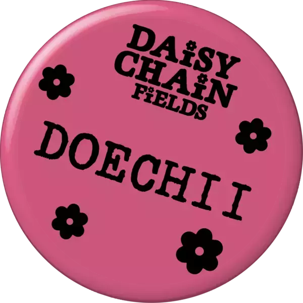 「オリヴィア・ロドリゴ主催「Daisy Chain Fields」はいかに音楽史を塗り替えたのか？　世代を超えた「女性たちの連帯」を語り合う」の画像