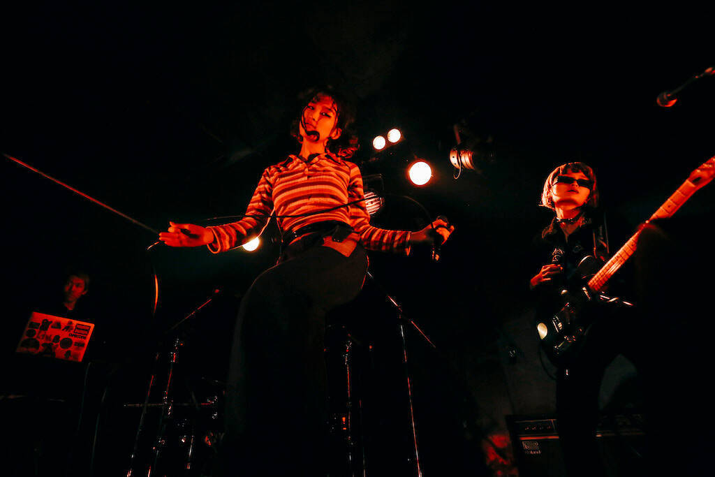 ヨギー、ミツメら実力派アーティスト白熱のライブ「Scramble Fes 2022」レポート