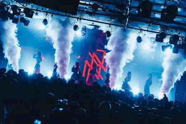 「NEO JAPONISM、新体制で熱気を生んだリキッドルーム公演、日本武道館単独公演への夢」の画像