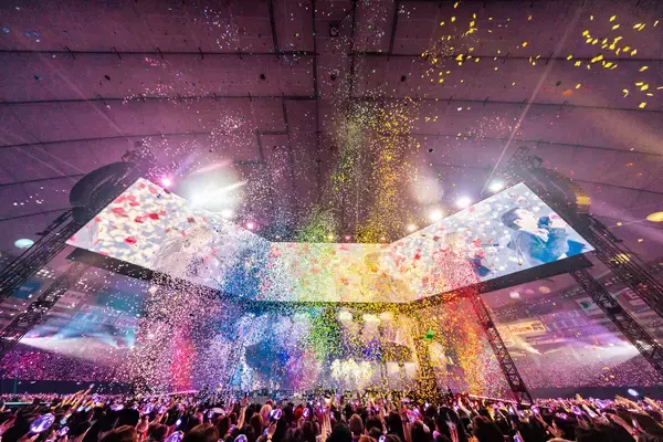 「BTS、7年ぶりの東京ドームで描いた「再構築」の一日」の画像