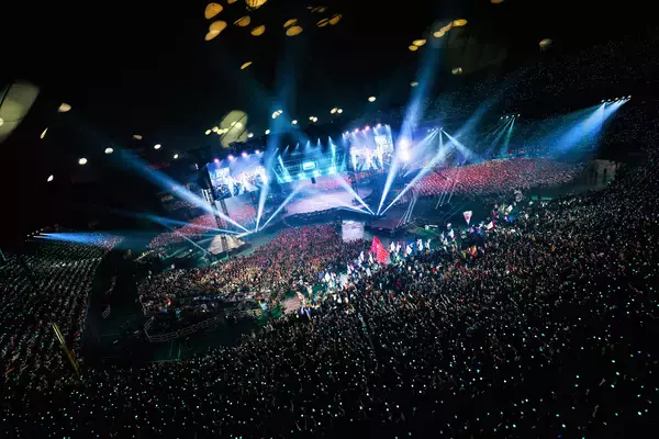 「BTS、7年ぶりの東京ドームで描いた「再構築」の一日」の画像