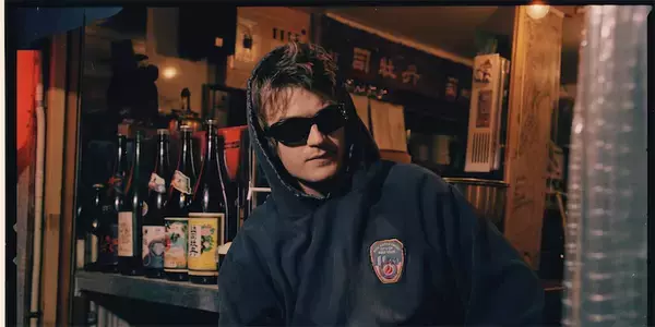 「Djo」ジョー・キーリーが日本で語る、音楽家としての数奇な歩み「ラッキー、っていう感覚かな」