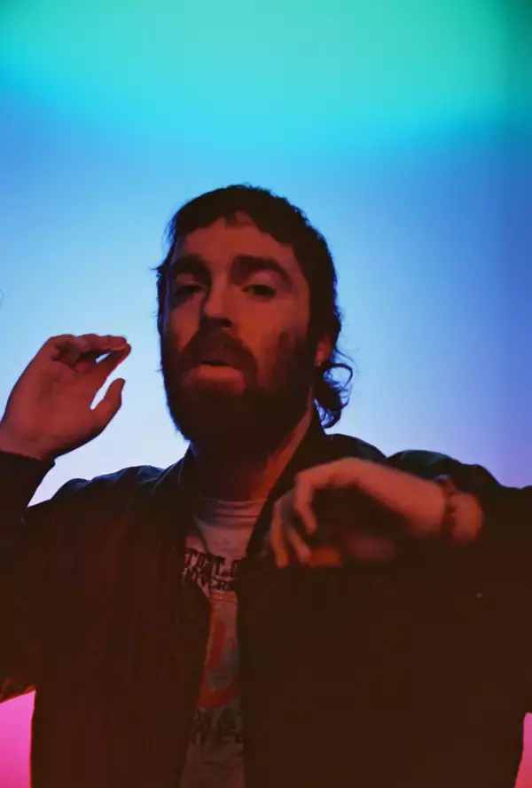 「Chet Fakerが語る人生の本質、ポスト資本主義時代、スライ・ストーンとディアンジェロの影響」の画像